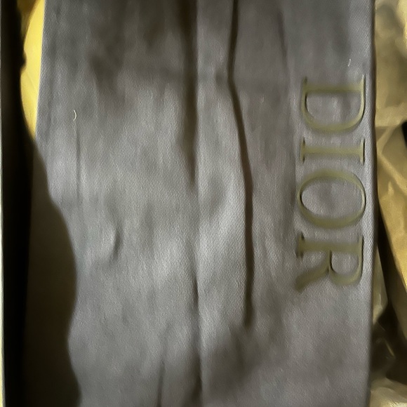 Dior b22 sneakers Red White and Black 100% authentic, comes with box!! - Picture 8 of 9